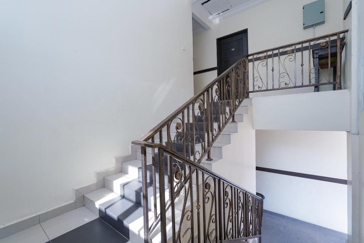 Oyo 90451 Bangi Moya Guesthouse ภายนอก รูปภาพ