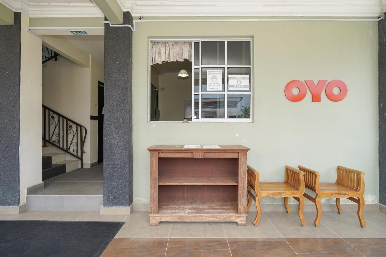 Oyo 90451 Bangi Moya Guesthouse ภายนอก รูปภาพ