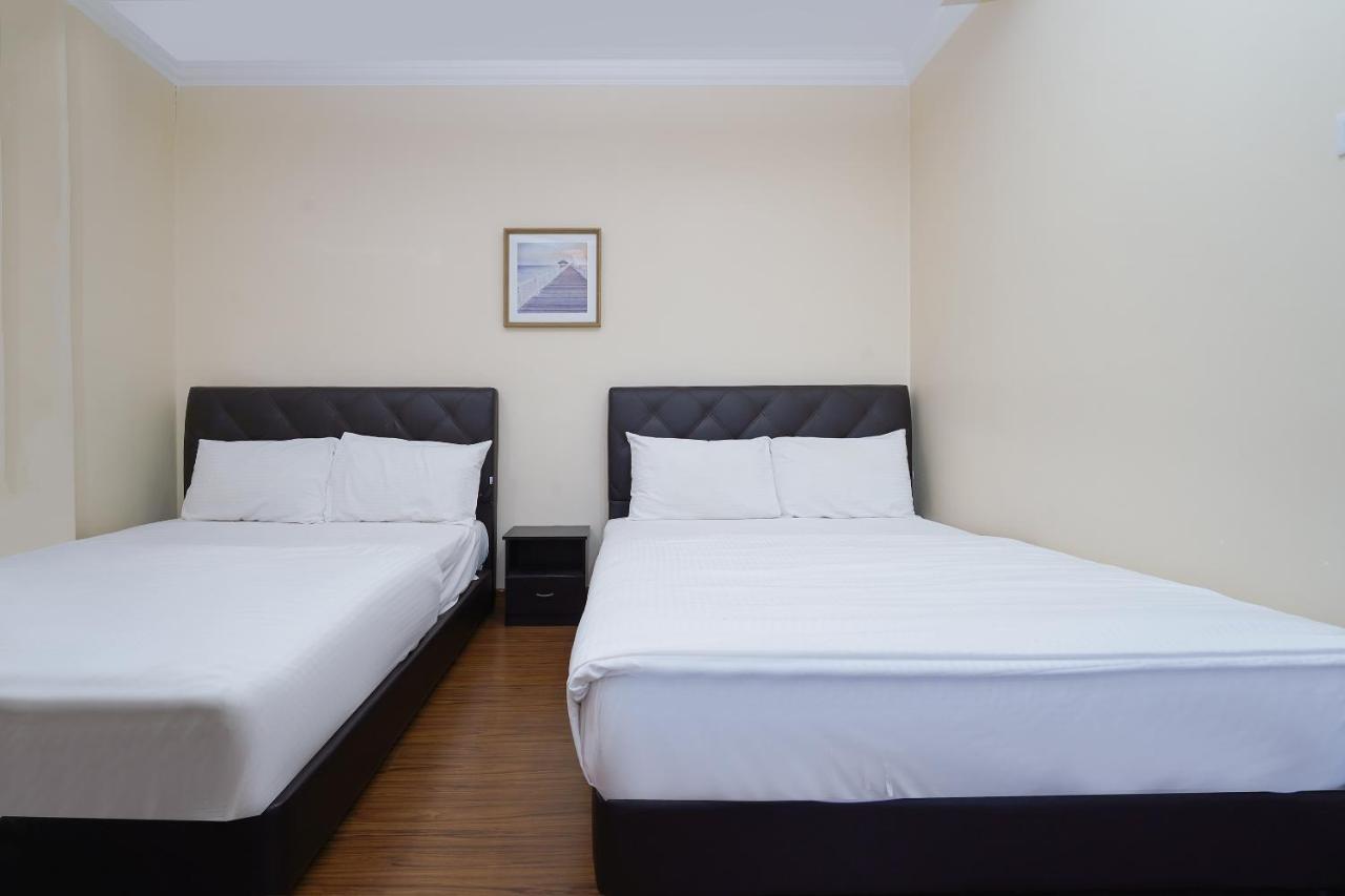Oyo 90451 Bangi Moya Guesthouse ภายนอก รูปภาพ